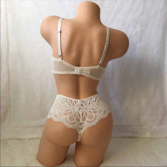 VS SET 36D/L DREAM ANGELS PUSH UP BRA